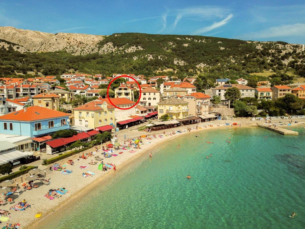 Studio Apartments Cavrak With Terrace Baška Eksteriør bilde