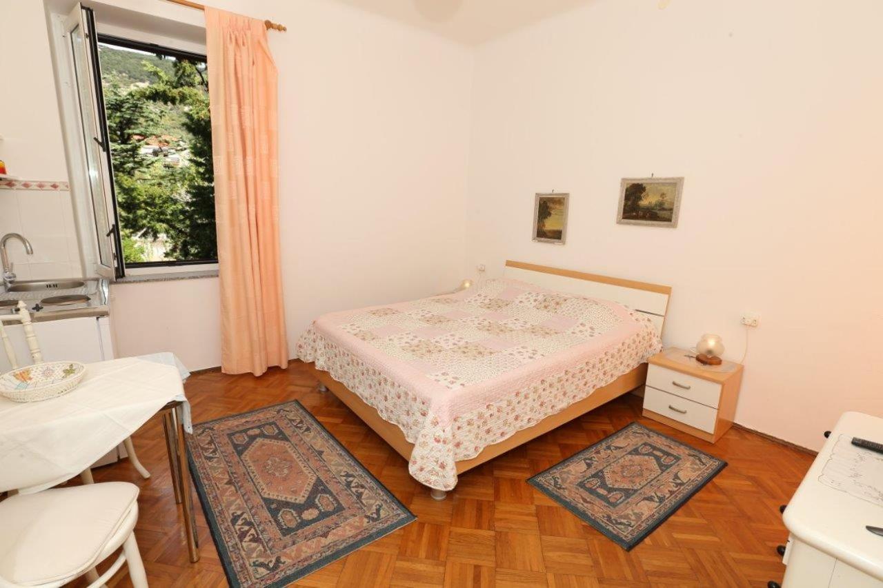 Studio Apartments Cavrak With Terrace Baška Eksteriør bilde