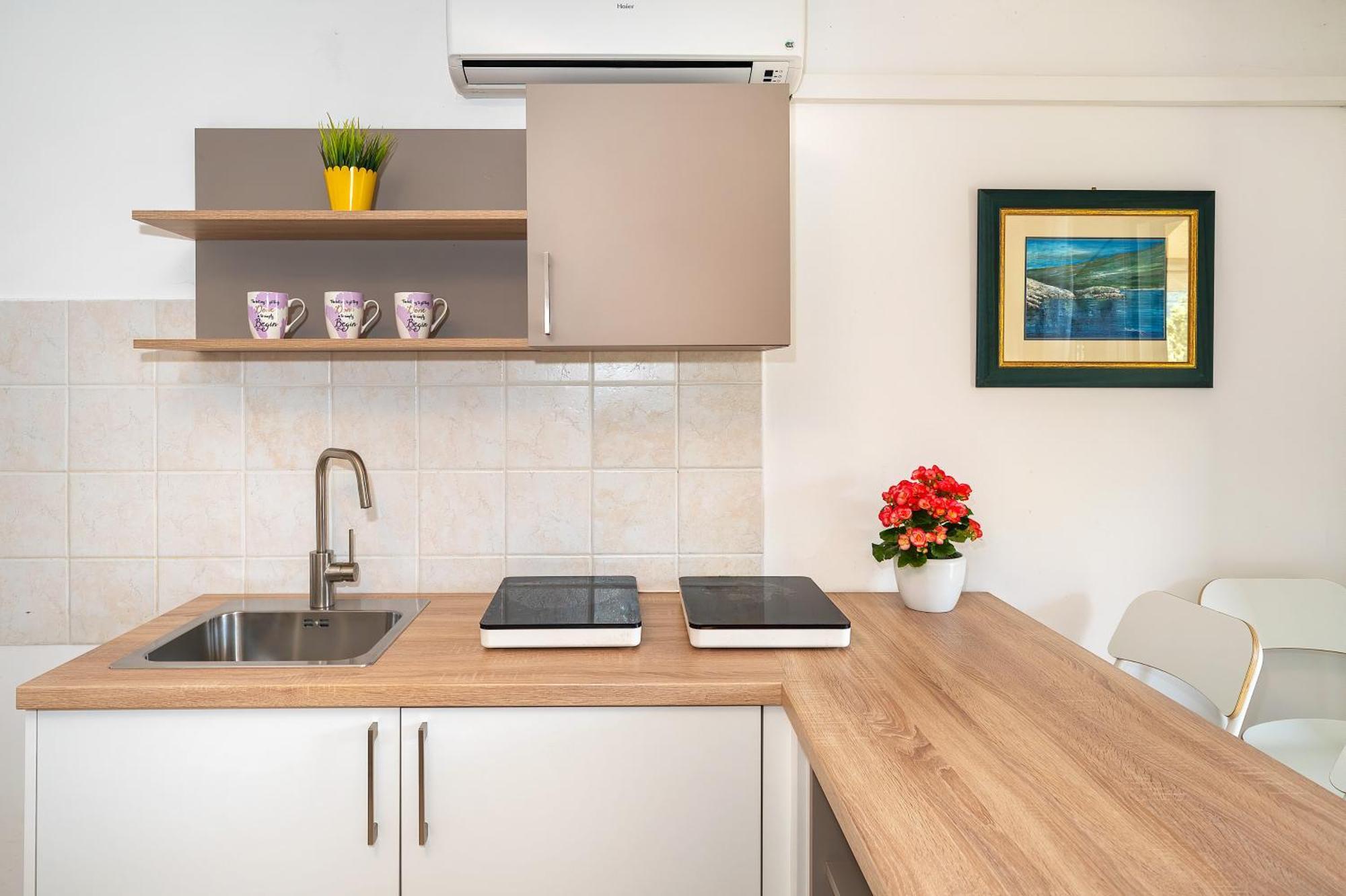 Studio Apartments Cavrak With Terrace Baška Eksteriør bilde