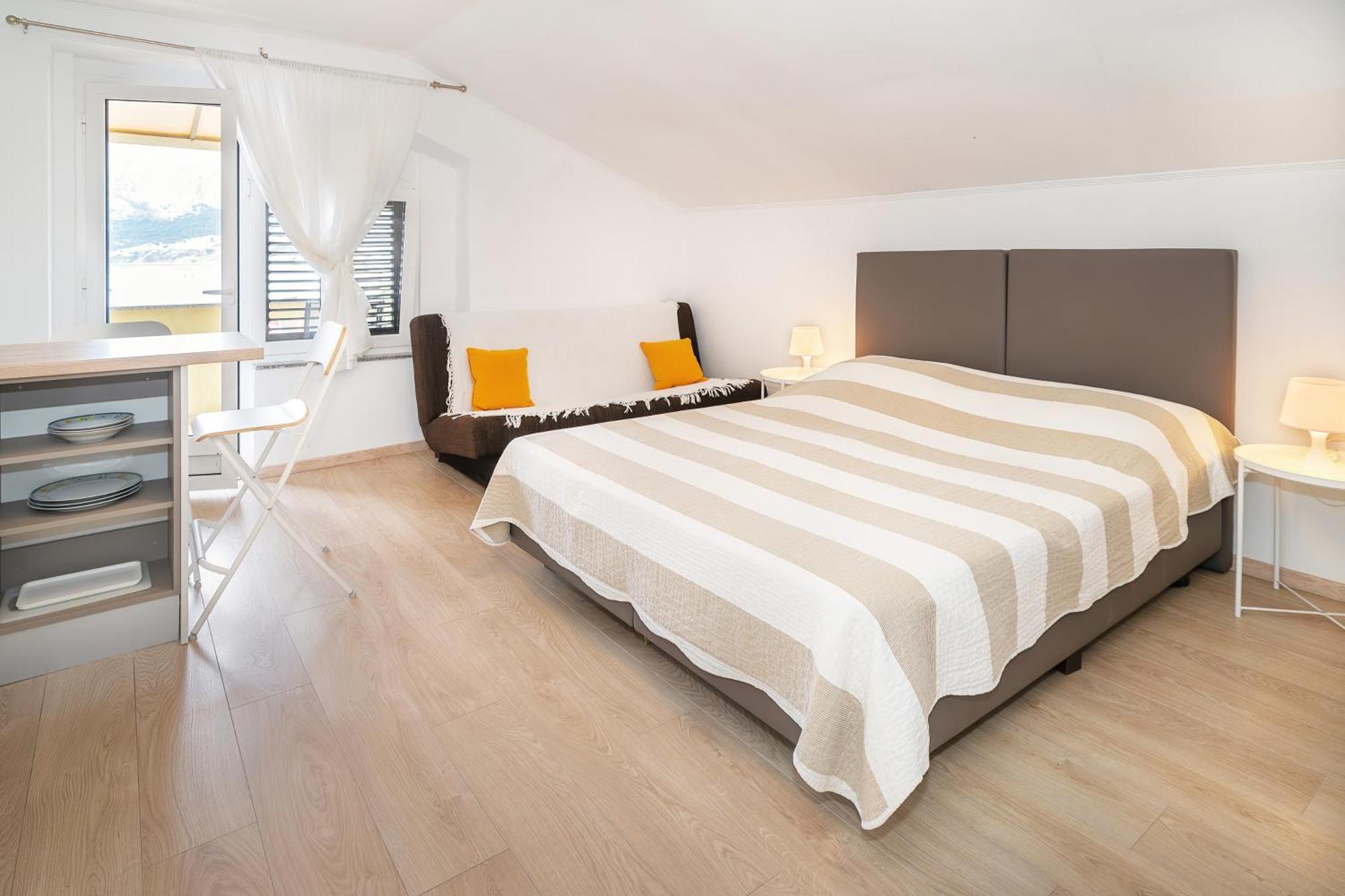 Studio Apartments Cavrak With Terrace Baška Eksteriør bilde